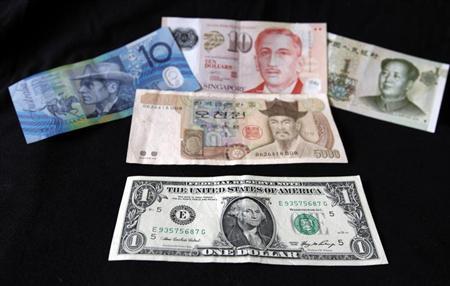 Befektetés külföldi devizákba: euró, dollár, svájci frank vásárlás